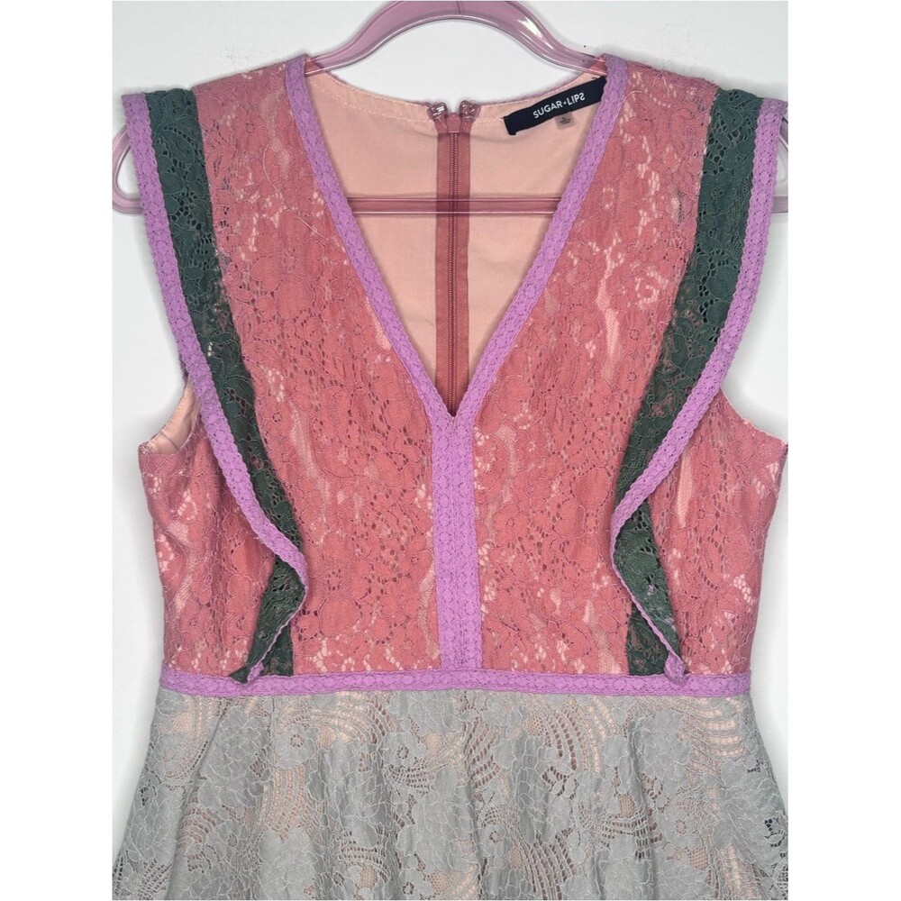 Sugar + Lips Colorblock Lace Peplum Top Blush Pink Sage Green Lavender Size L - Picture 3 of 8